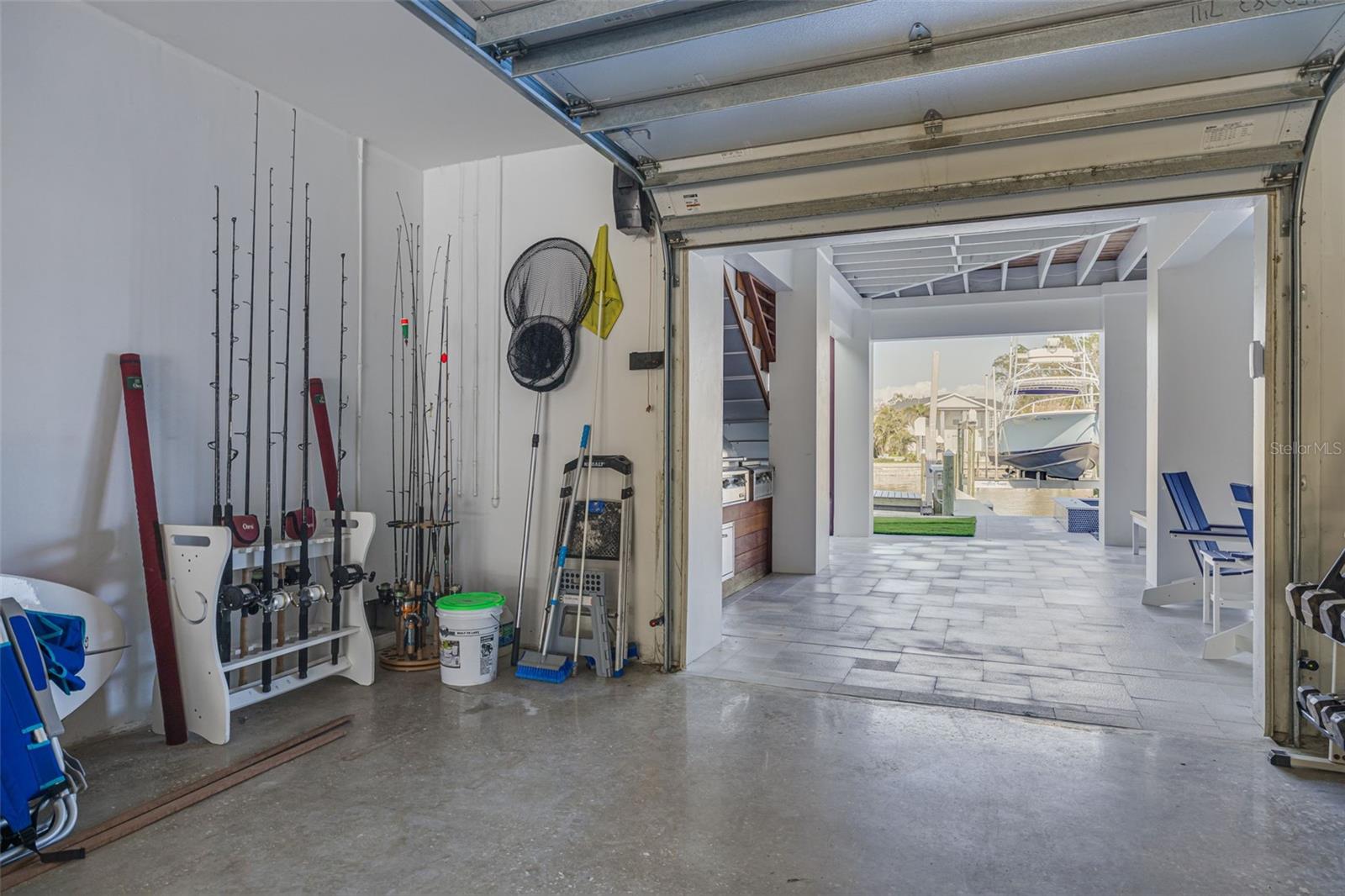 721 BRIGHTWATERS BLVD NE, ST PETERSBURG, FL, 33704