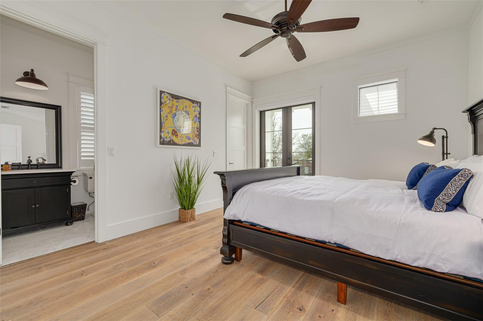 721 BRIGHTWATERS BLVD NE, ST PETERSBURG, FL, 33704