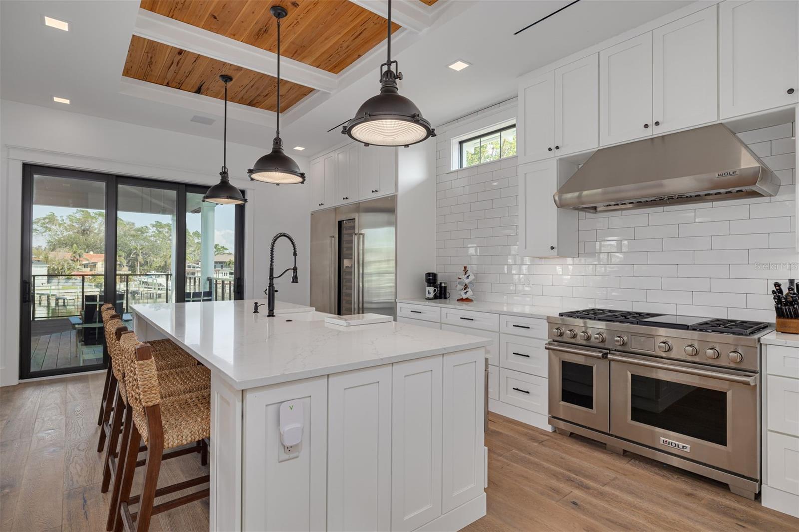 721 BRIGHTWATERS BLVD NE, ST PETERSBURG, FL, 33704