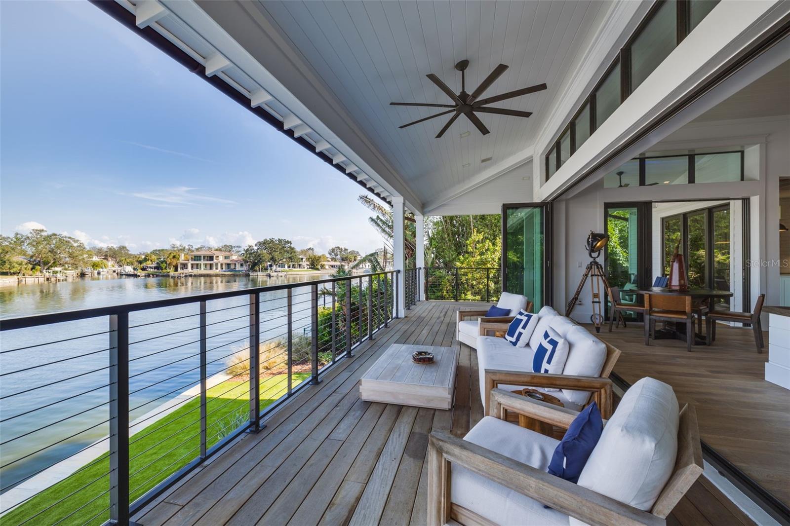 721 BRIGHTWATERS BLVD NE, ST PETERSBURG, FL, 33704