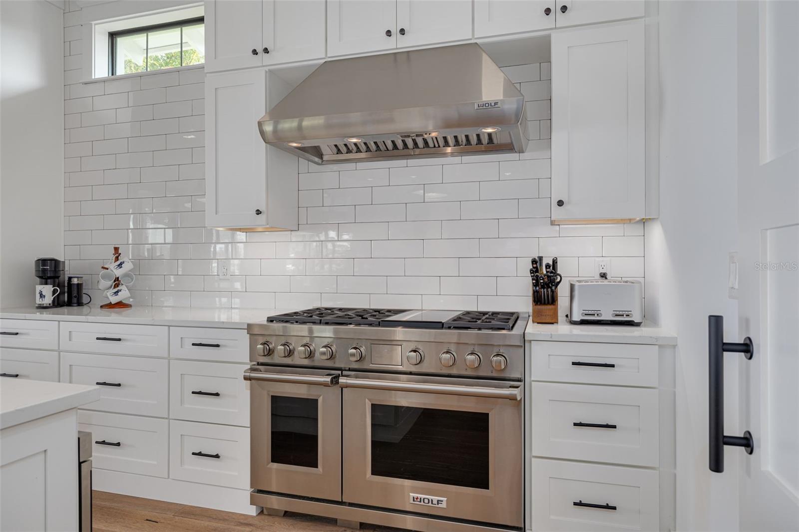 721 BRIGHTWATERS BLVD NE, ST PETERSBURG, FL, 33704