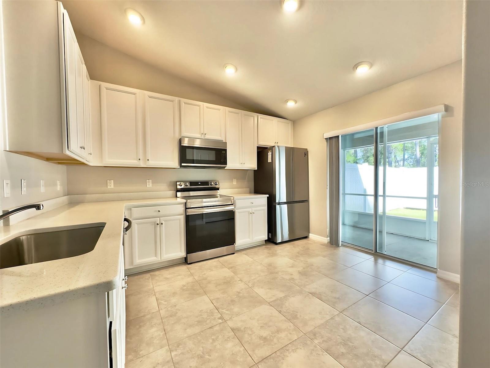 8 LINDA PL #B, PALM COAST, FL, 32137