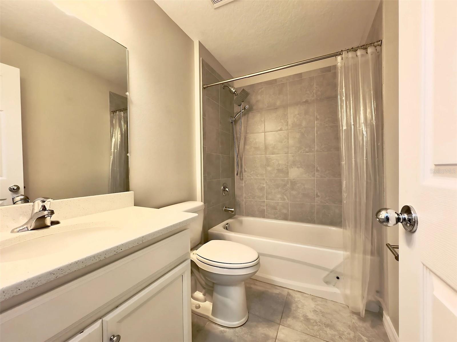 8 LINDA PL #B, PALM COAST, FL, 32137