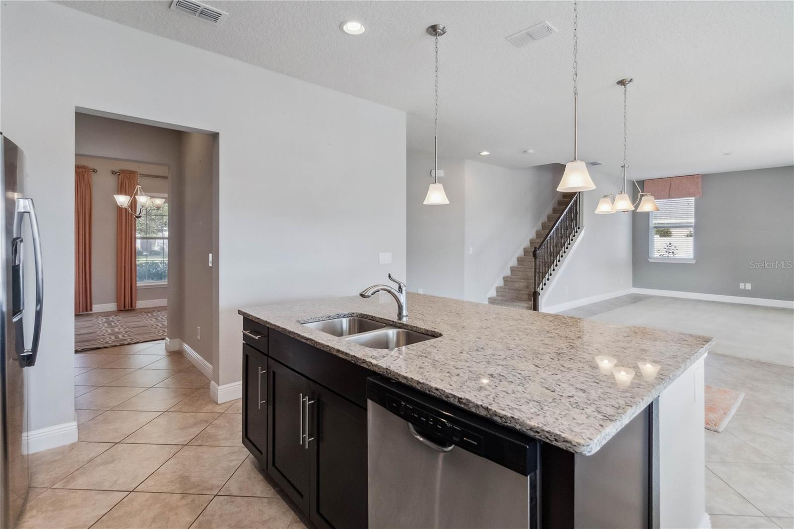 2016 SANDERLIN POINT LOOP, APOPKA, FL, 32703
