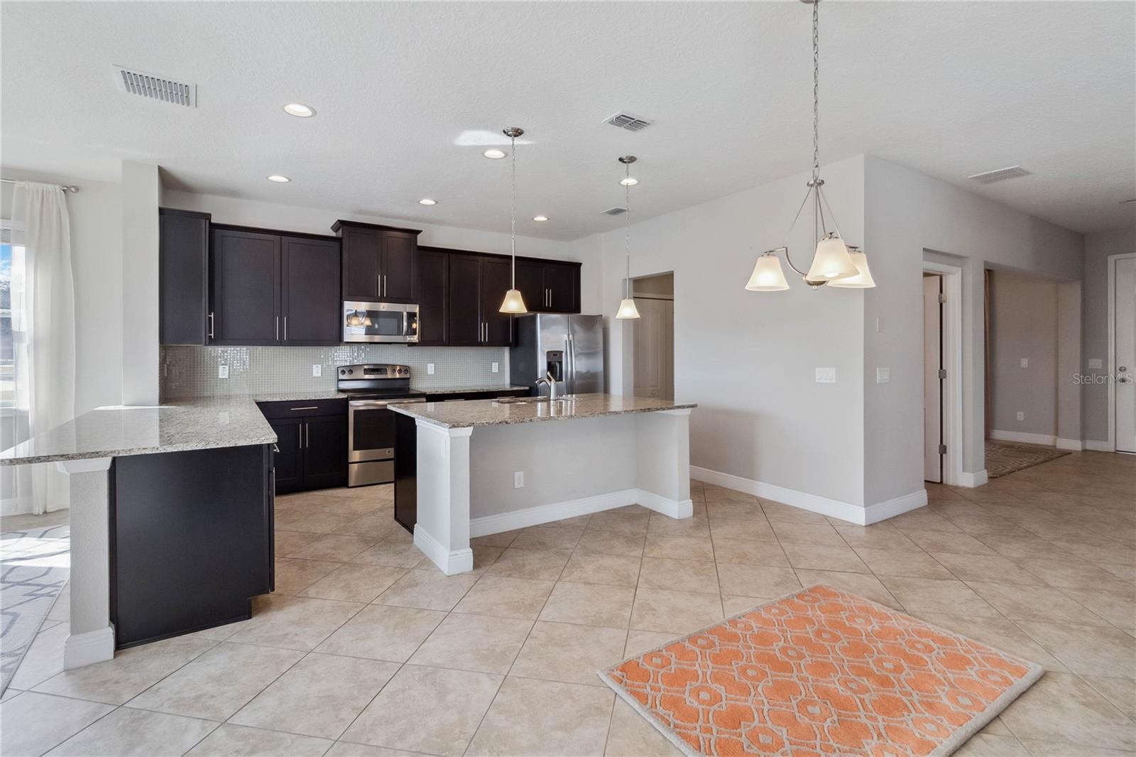 2016 SANDERLIN POINT LOOP, APOPKA, FL, 32703