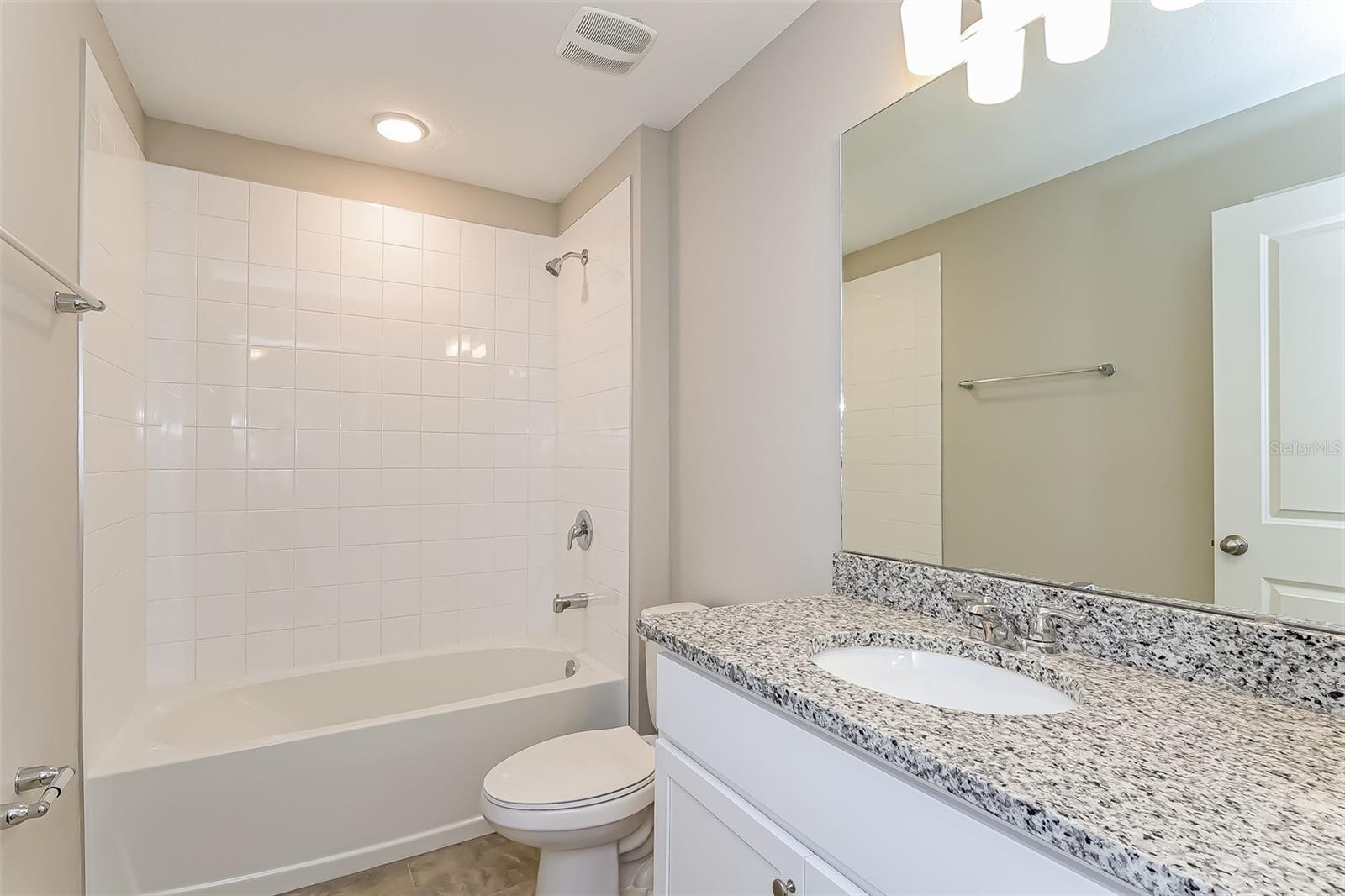 215 SOUTHERN BREEZE LOOP, WINTER HAVEN, FL, 33880