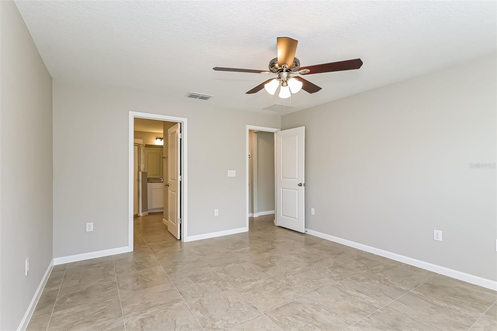 215 SOUTHERN BREEZE LOOP, WINTER HAVEN, FL, 33880