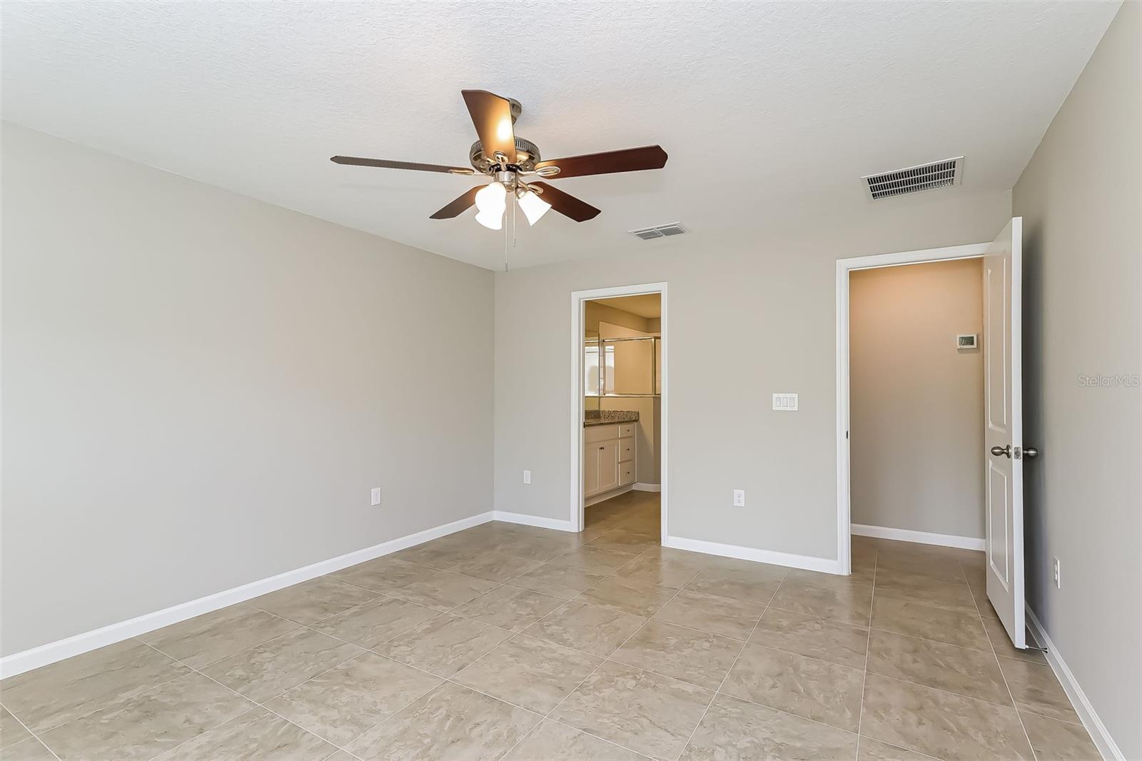 215 SOUTHERN BREEZE LOOP, WINTER HAVEN, FL, 33880