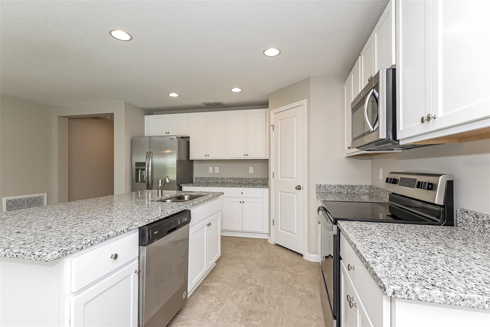 215 SOUTHERN BREEZE LOOP, WINTER HAVEN, FL, 33880
