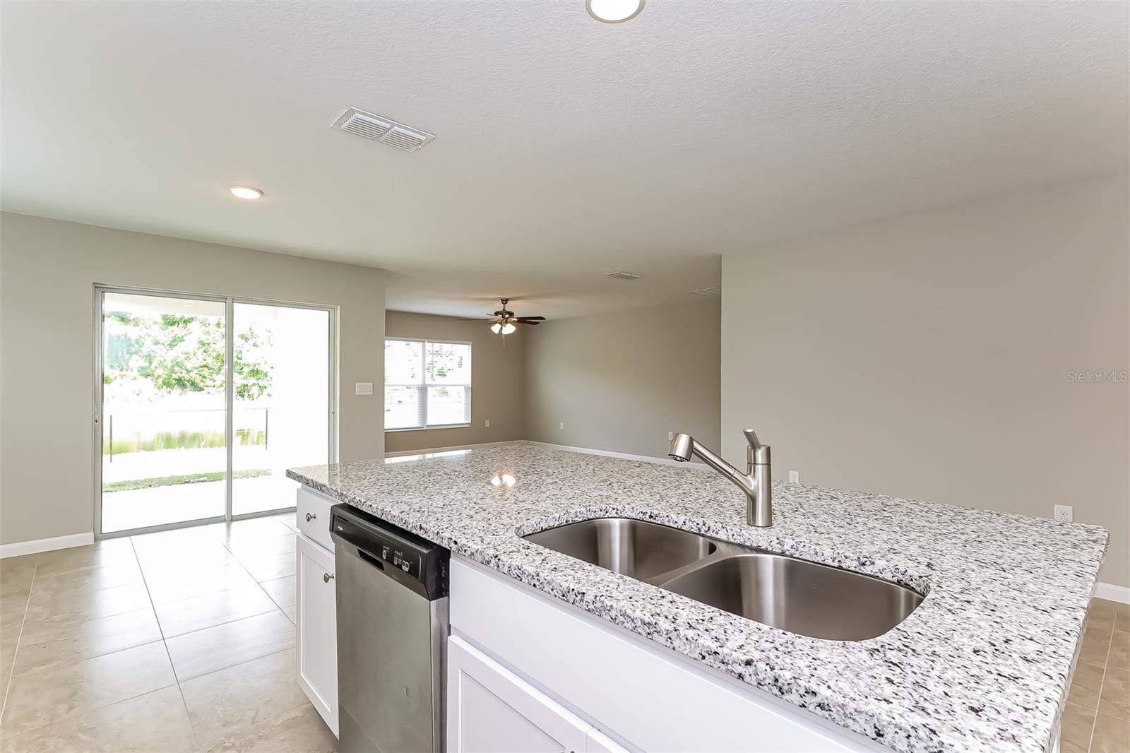215 SOUTHERN BREEZE LOOP, WINTER HAVEN, FL, 33880