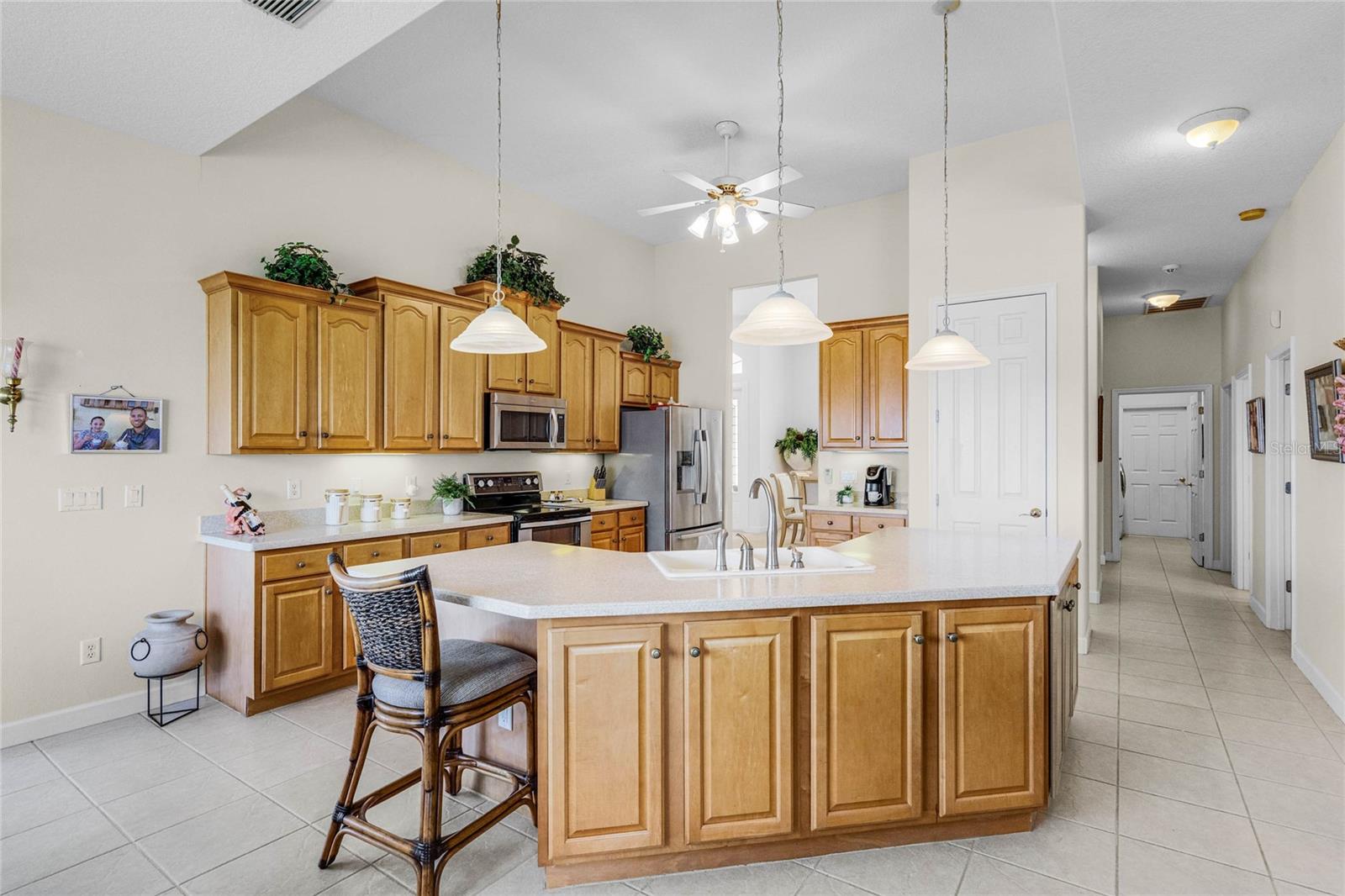 111 MILLHOLLAND ST, OAKLAND, FL, 34760