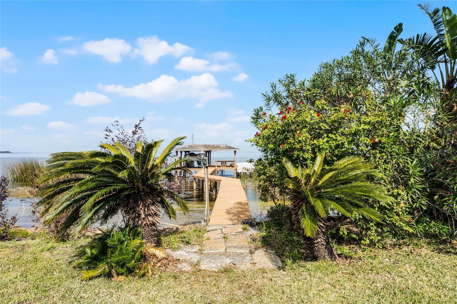 111 MILLHOLLAND ST, OAKLAND, FL, 34760