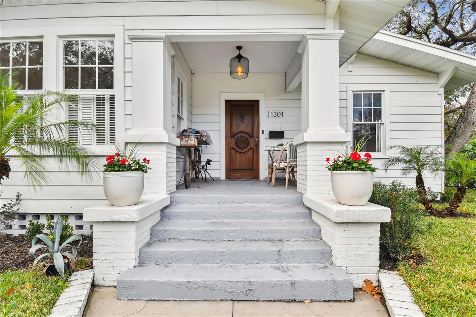 1301 S GUNBY AVE, TAMPA, FL, 33606