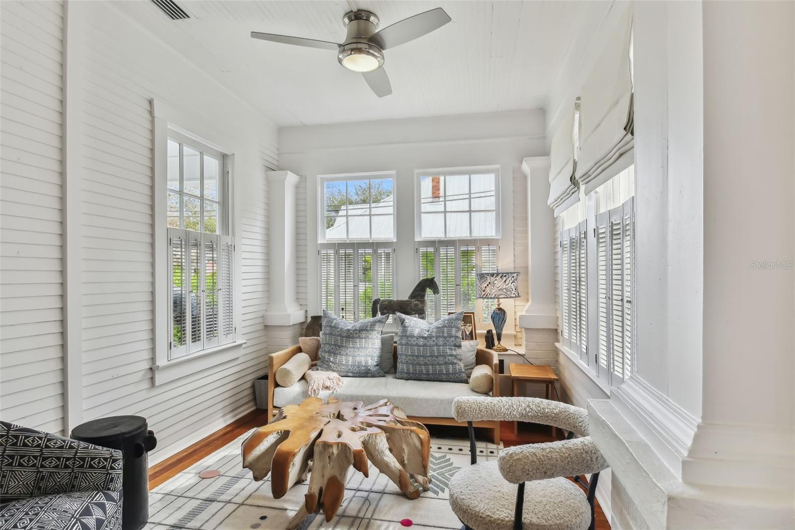 1301 S GUNBY AVE, TAMPA, FL, 33606