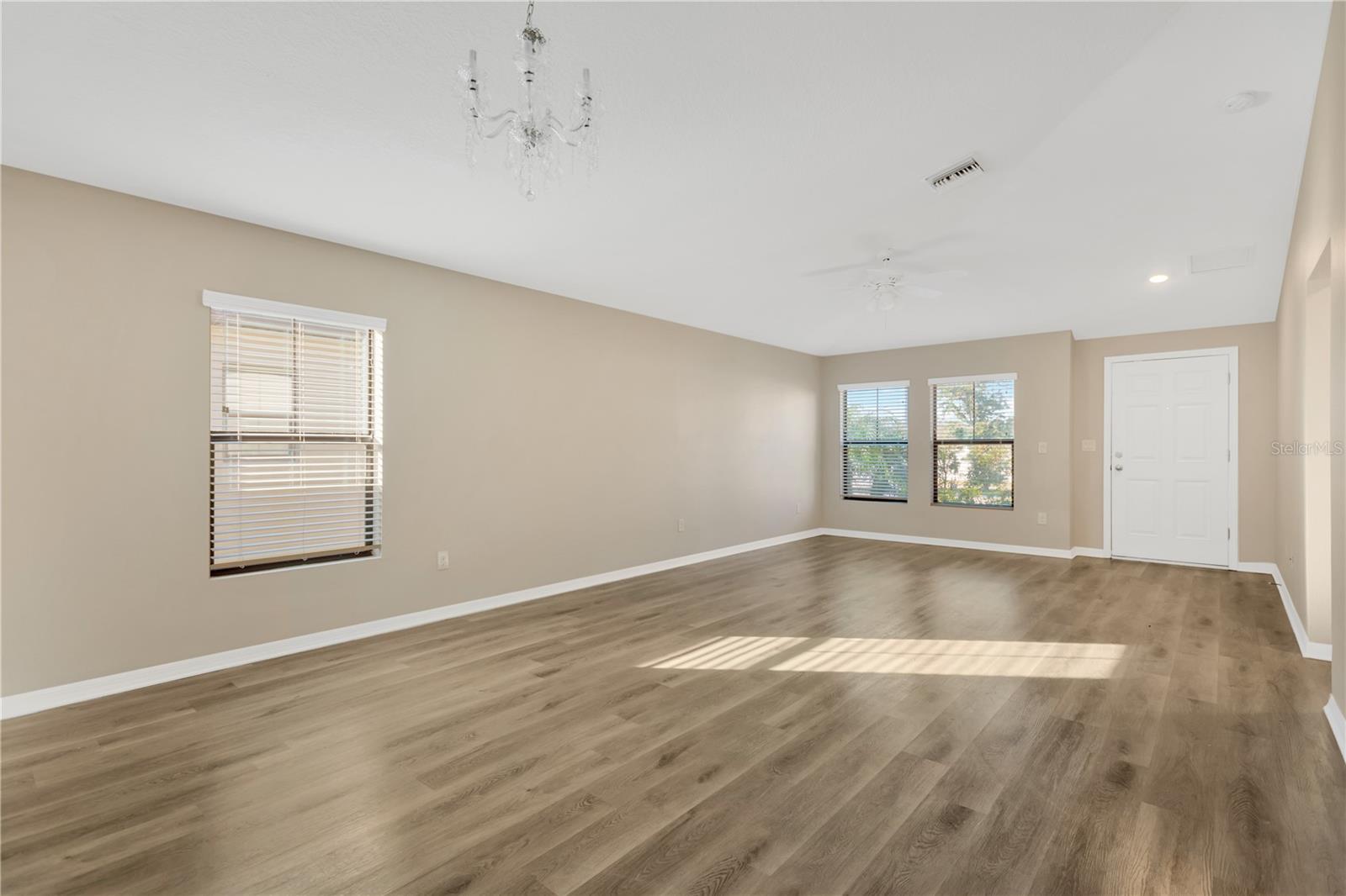 12403 STREAMBED DR, RIVERVIEW, FL, 33579