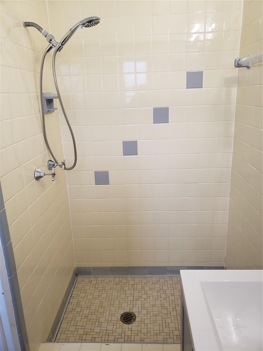 207 22ND ST NE, BRADENTON, FL, 34208