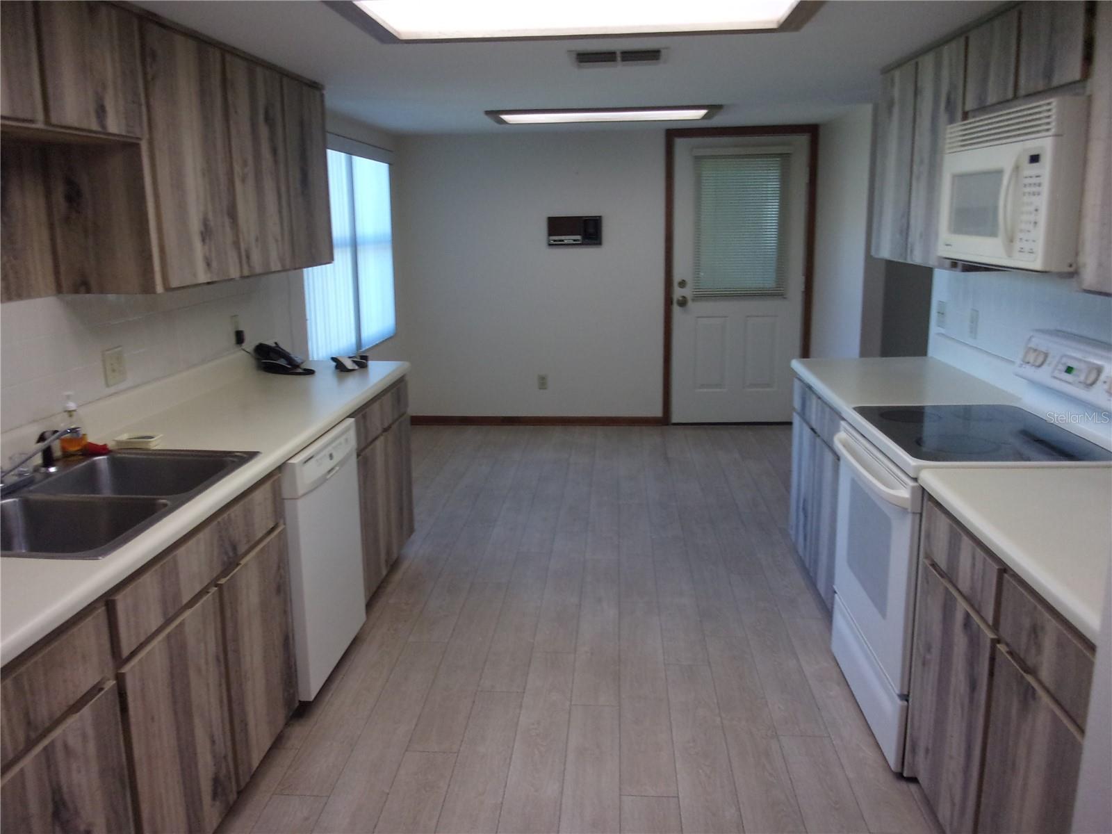 3736 FLORIDA RANCH BLVD, ZEPHYRHILLS, FL, 33541