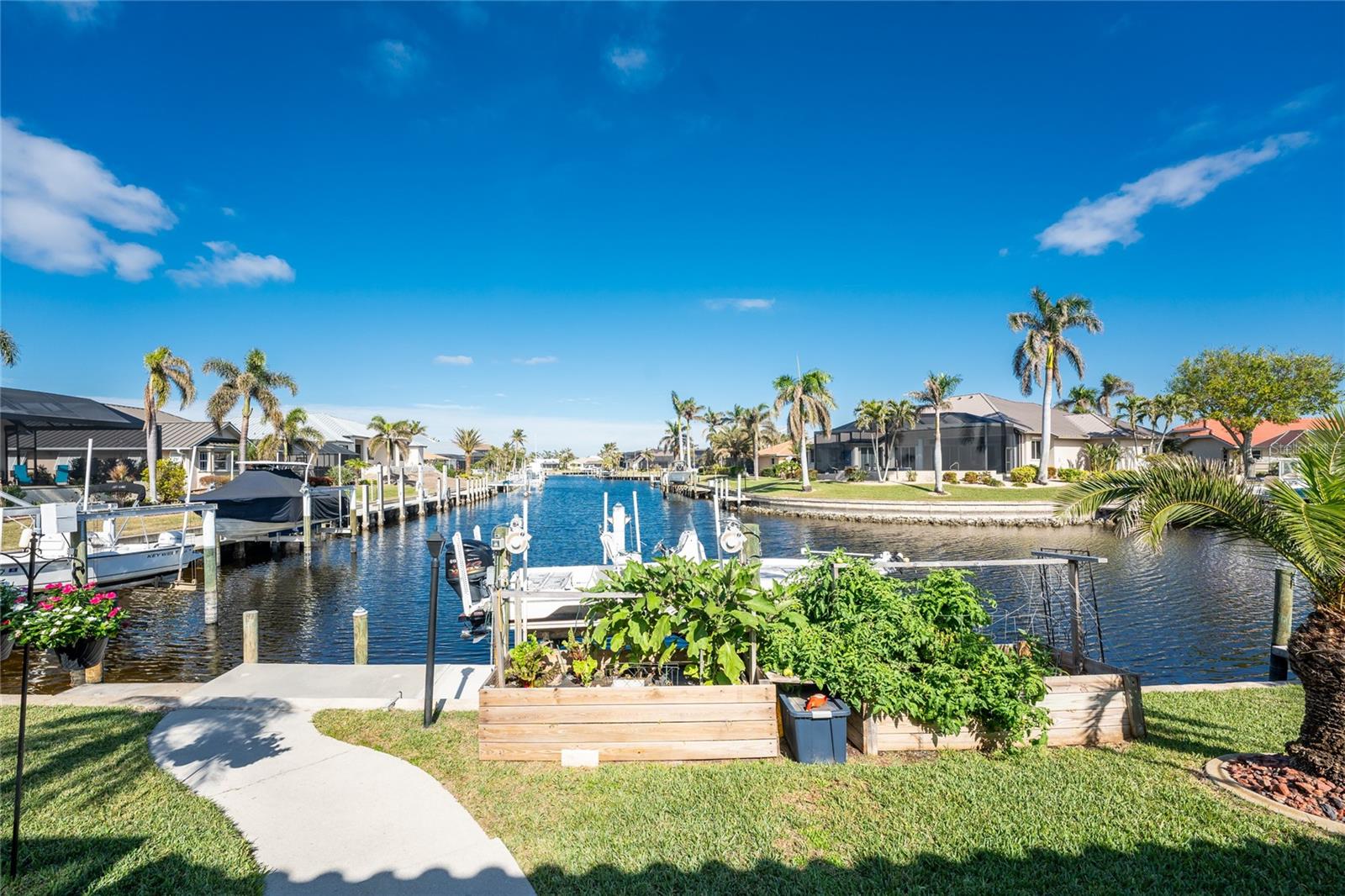 2748 SAINT THOMAS DR, PUNTA GORDA, FL, 33950