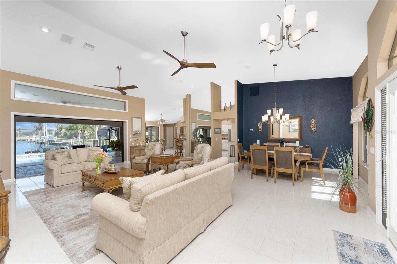 2748 SAINT THOMAS DR, PUNTA GORDA, FL, 33950