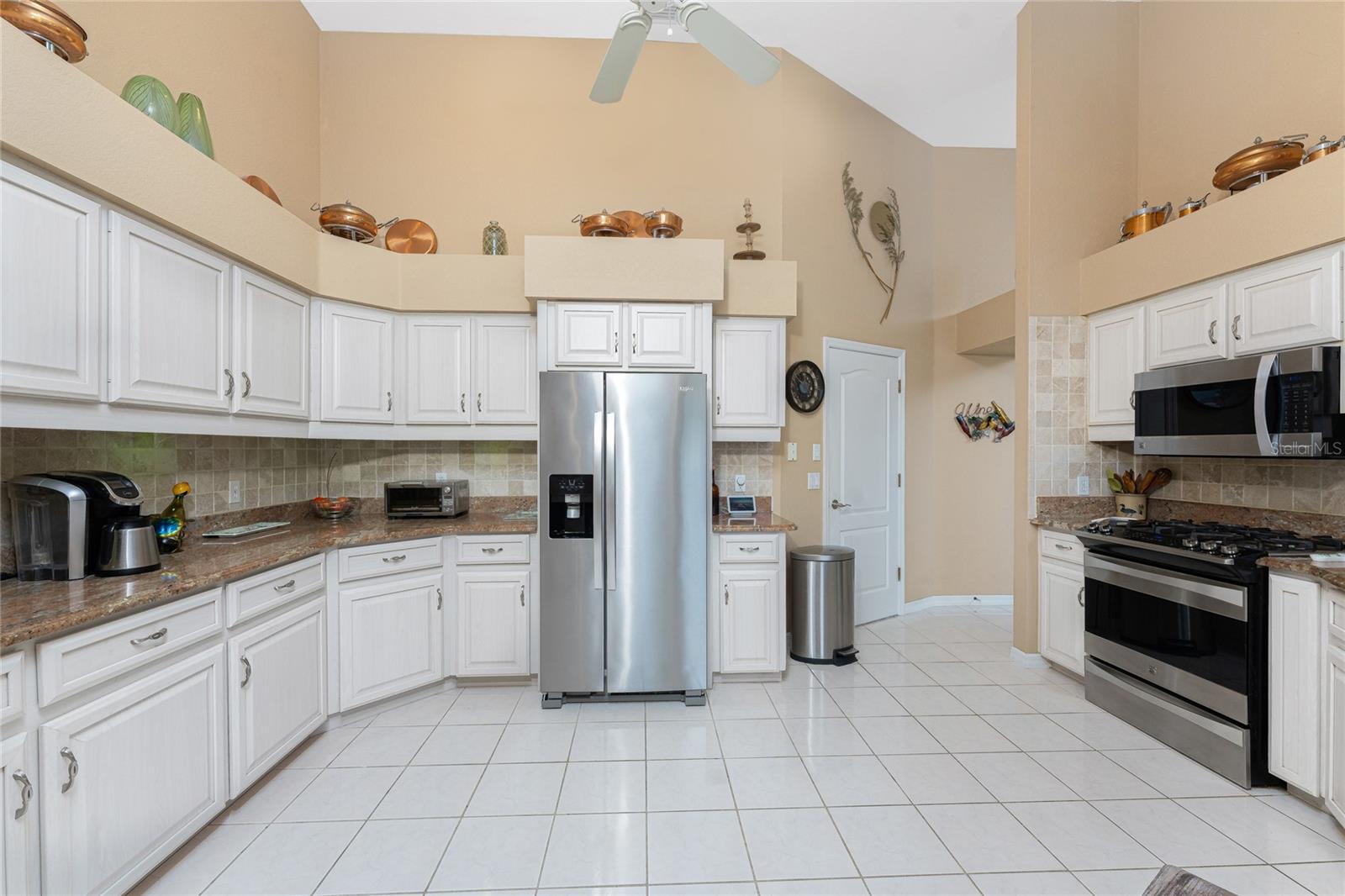 2748 SAINT THOMAS DR, PUNTA GORDA, FL, 33950