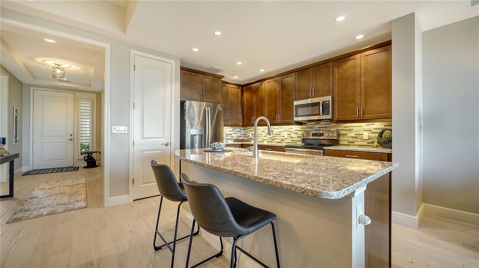 10510 BOARDWALK LOOP #404, LAKEWOOD RANCH, FL, 34202