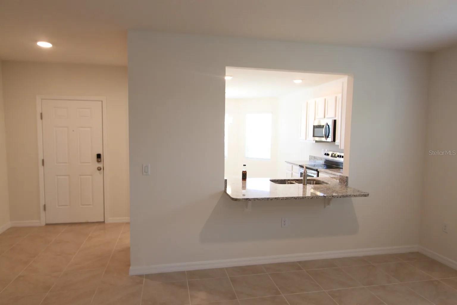 586 AUTUMN STREAM DR #1, AUBURNDALE, FL, 33823