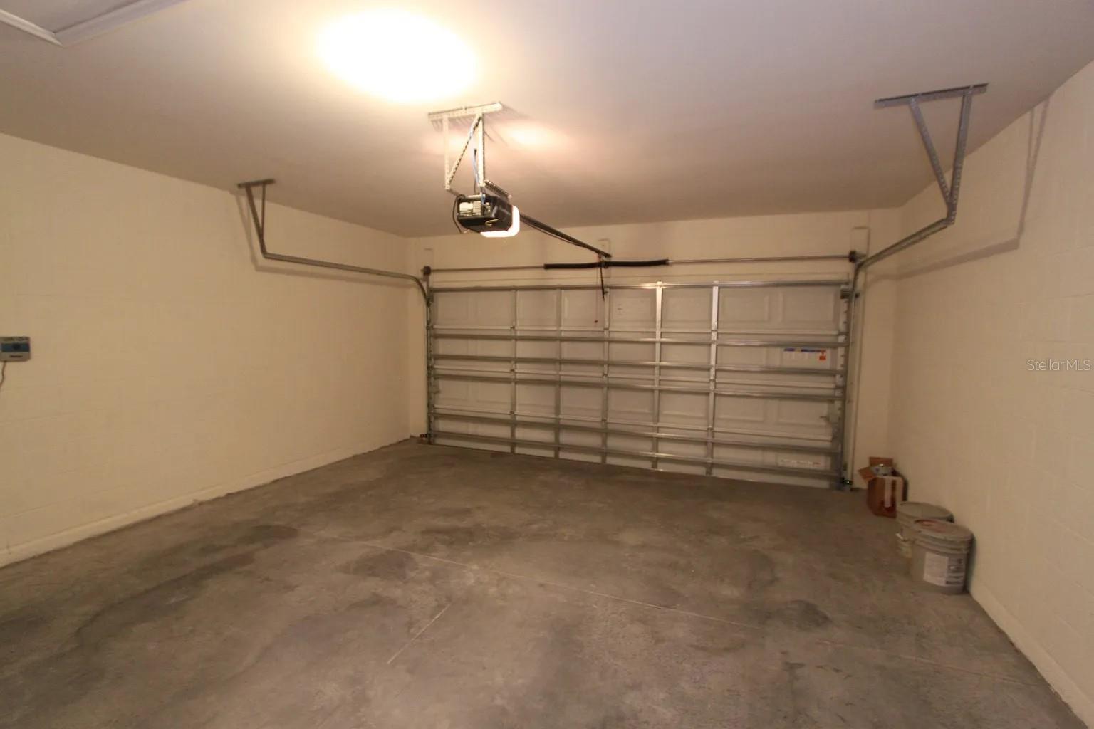 586 AUTUMN STREAM DR #1, AUBURNDALE, FL, 33823