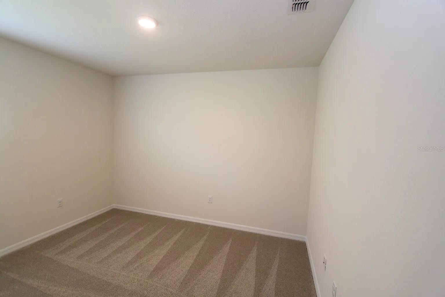 586 AUTUMN STREAM DR #1, AUBURNDALE, FL, 33823