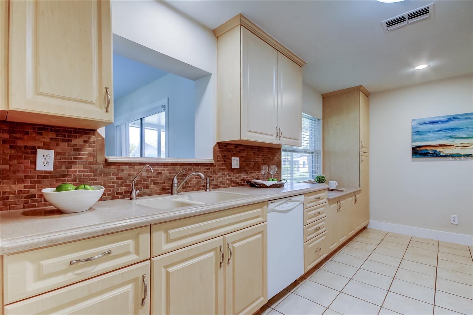 4175 104 AVE N, CLEARWATER, FL, 33762