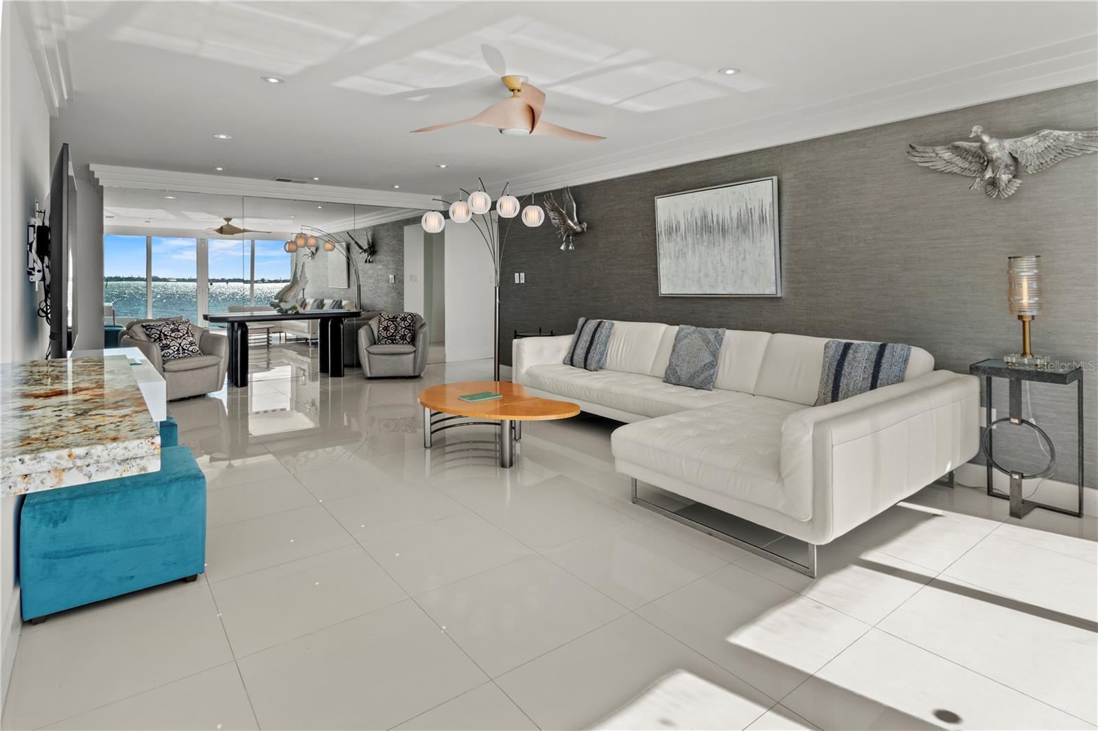 400 GOLDEN GATE PT #11, SARASOTA, FL, 34236