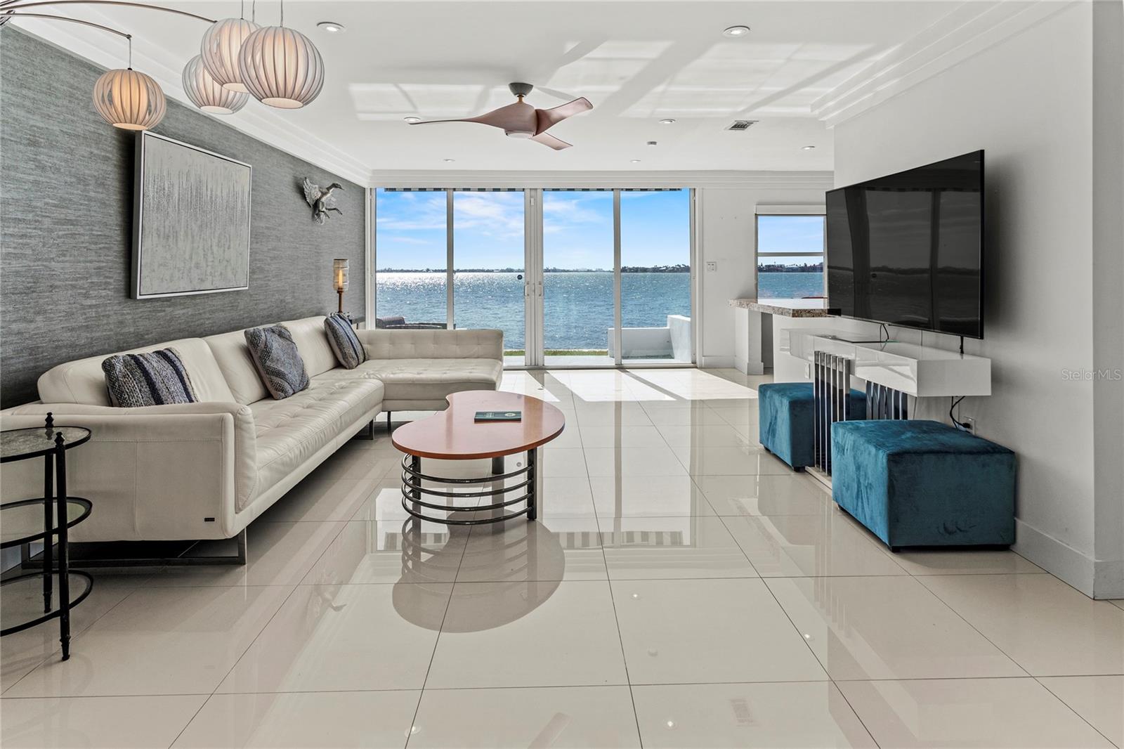 400 GOLDEN GATE PT #11, SARASOTA, FL, 34236