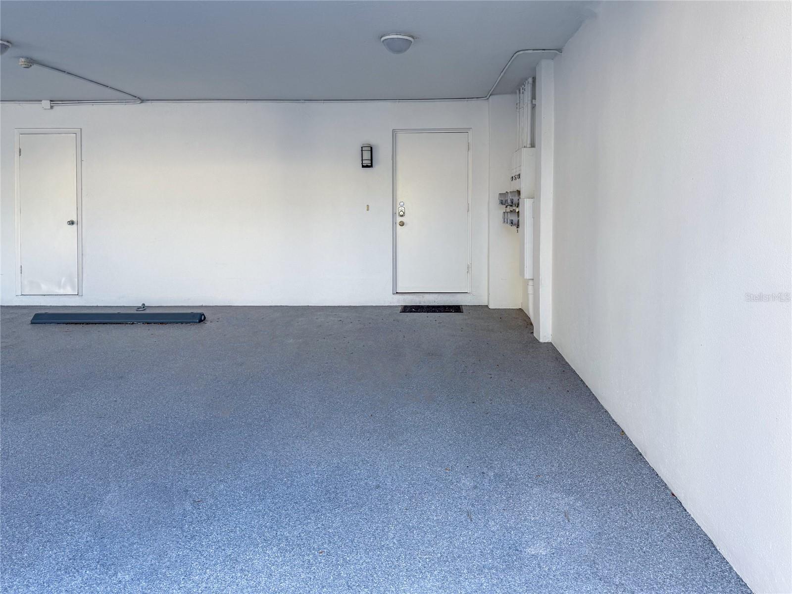 400 GOLDEN GATE PT #11, SARASOTA, FL, 34236