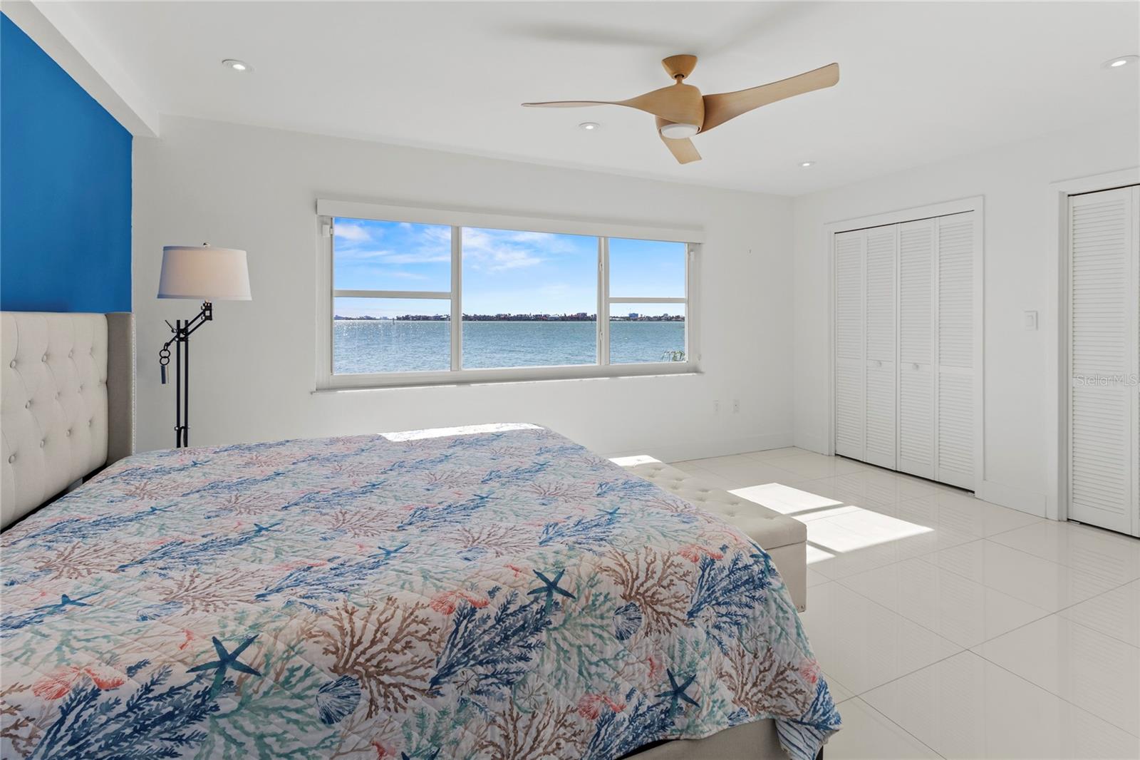 400 GOLDEN GATE PT #11, SARASOTA, FL, 34236