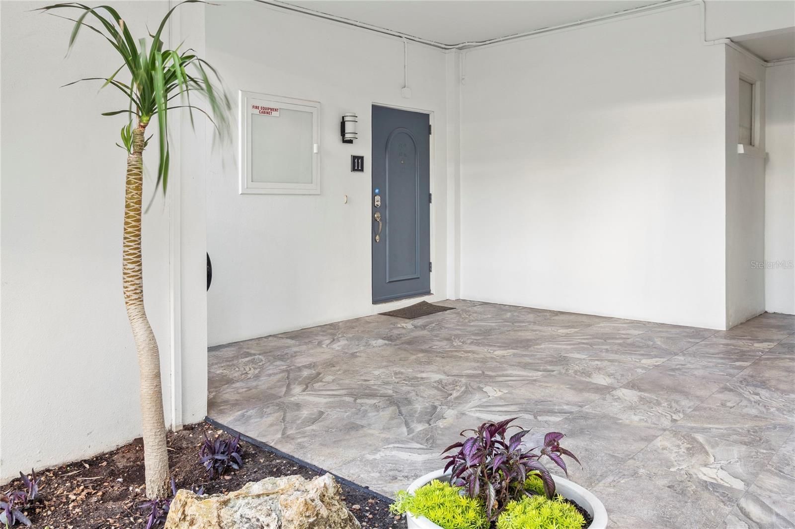 400 GOLDEN GATE PT #11, SARASOTA, FL, 34236