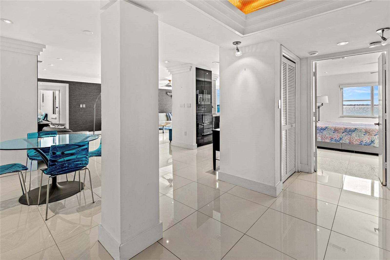 400 GOLDEN GATE PT #11, SARASOTA, FL, 34236