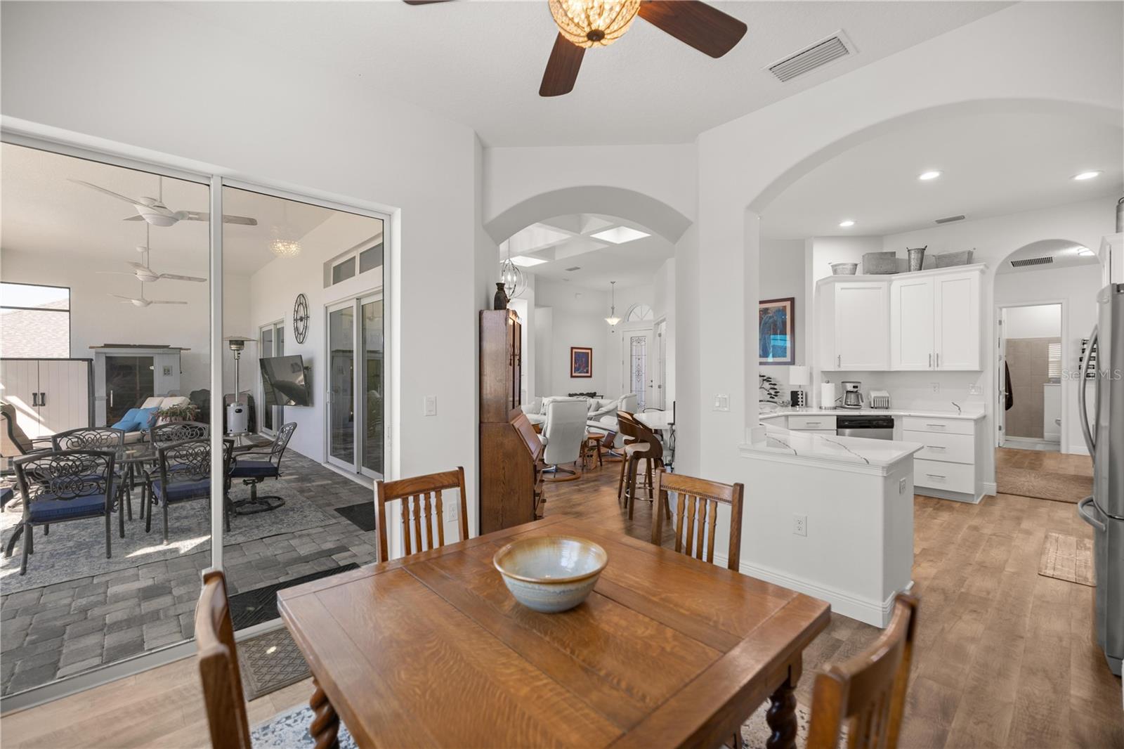 5141 GREENS DR, LADY LAKE, FL, 32159