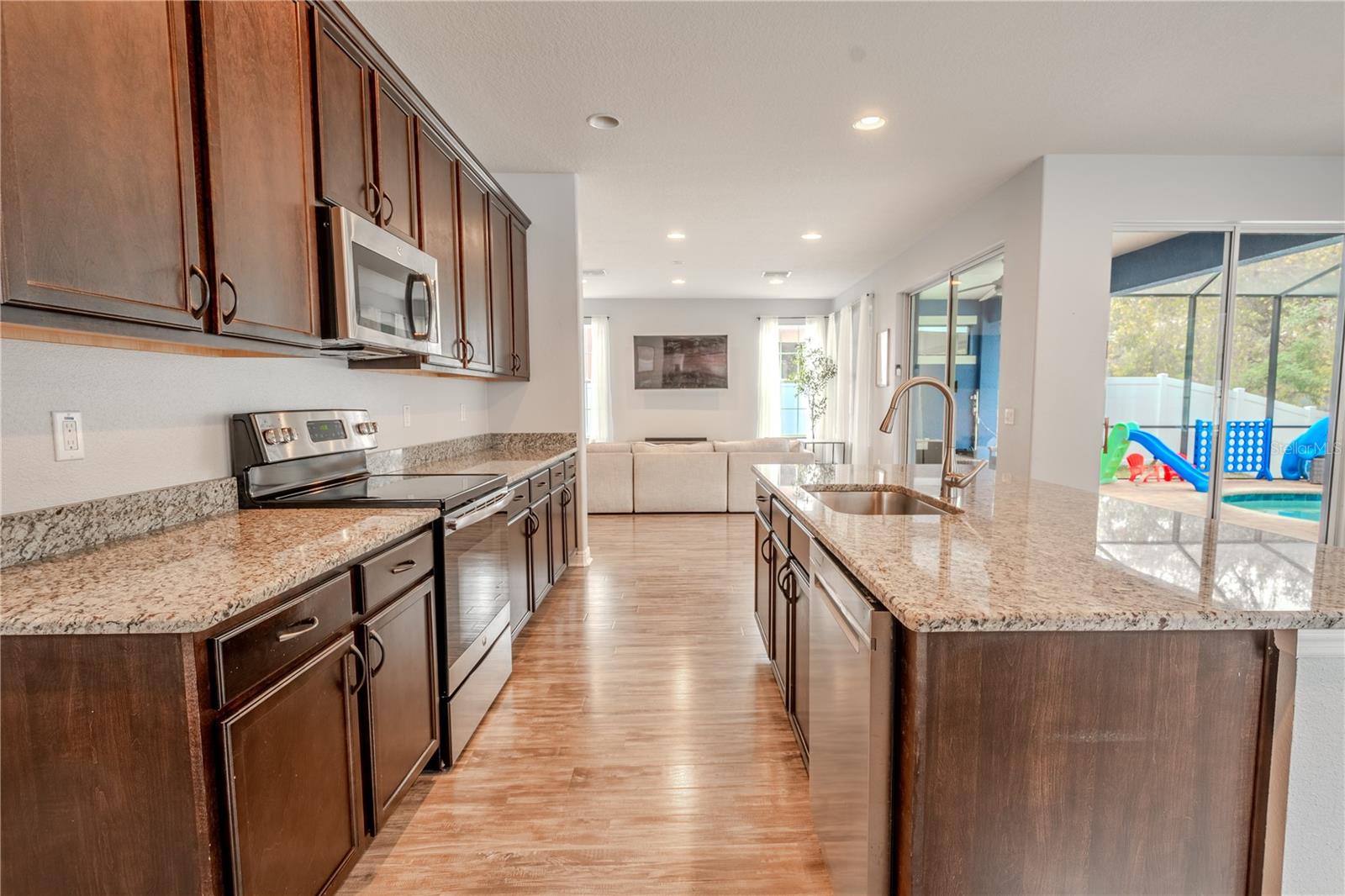 111 PHILIPPE GRAND CT, SAFETY HARBOR, FL, 34695