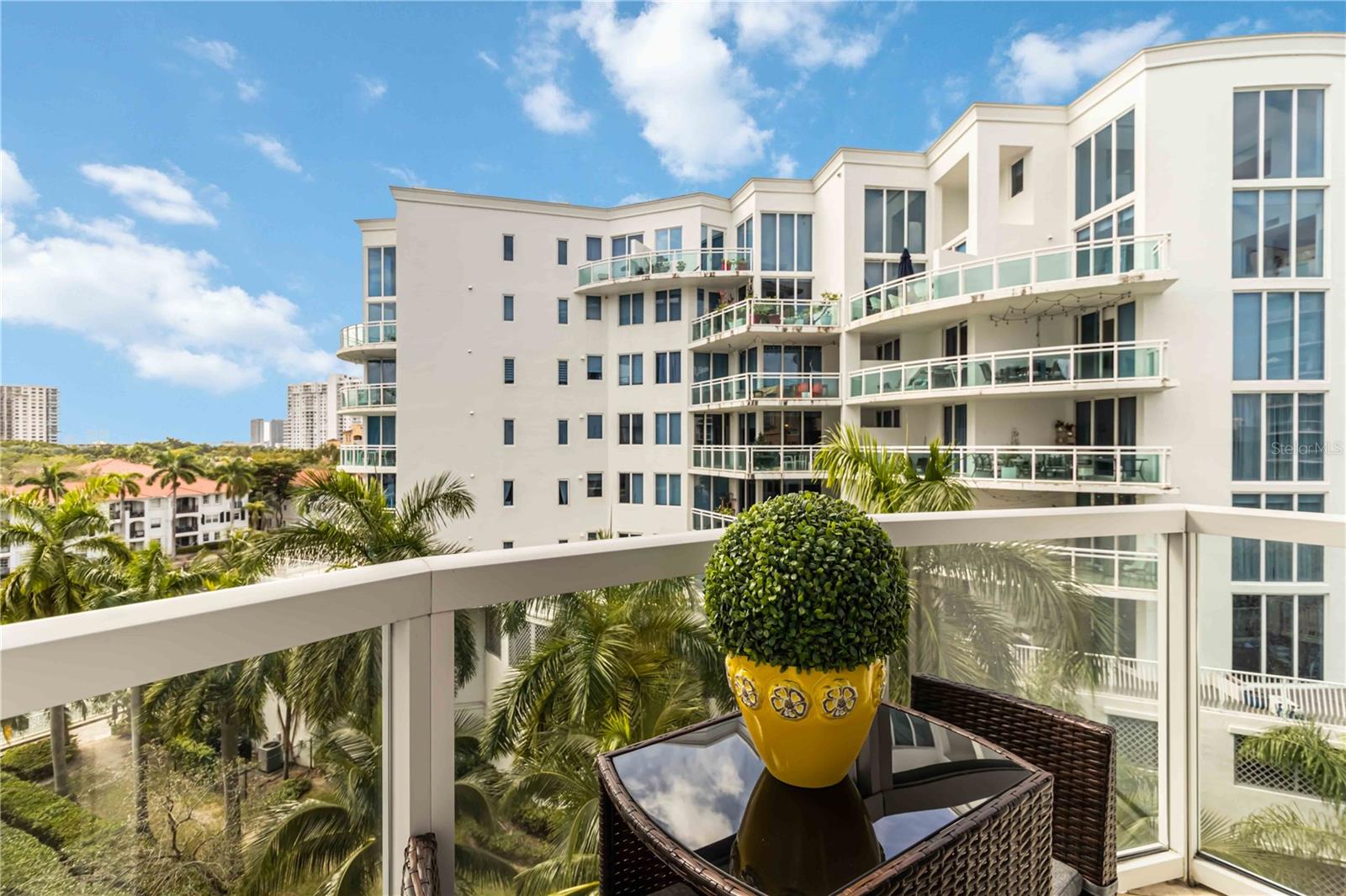 3030 NE 188TH ST #404, AVENTURA, FL, 33180