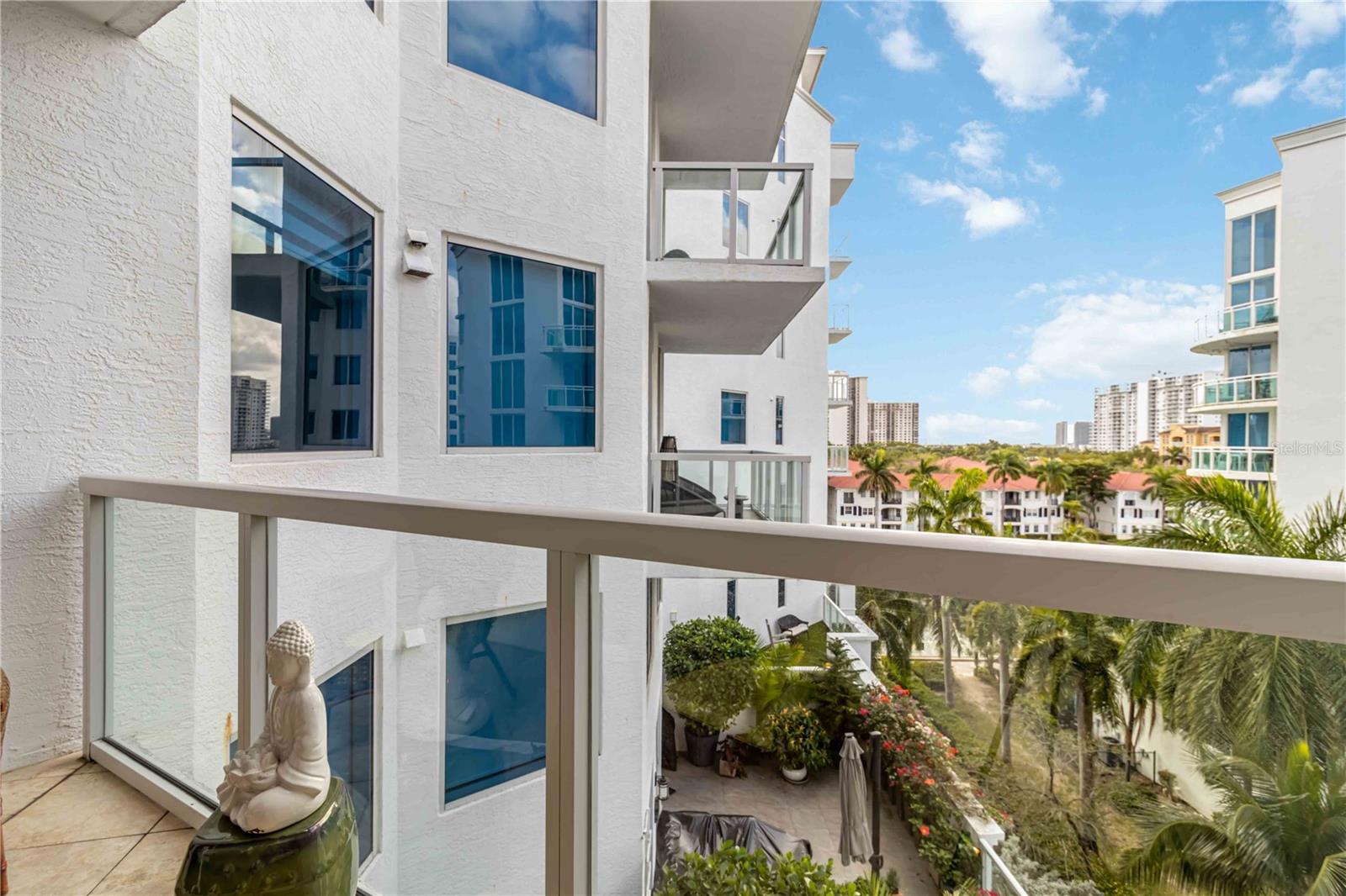 3030 NE 188TH ST #404, AVENTURA, FL, 33180