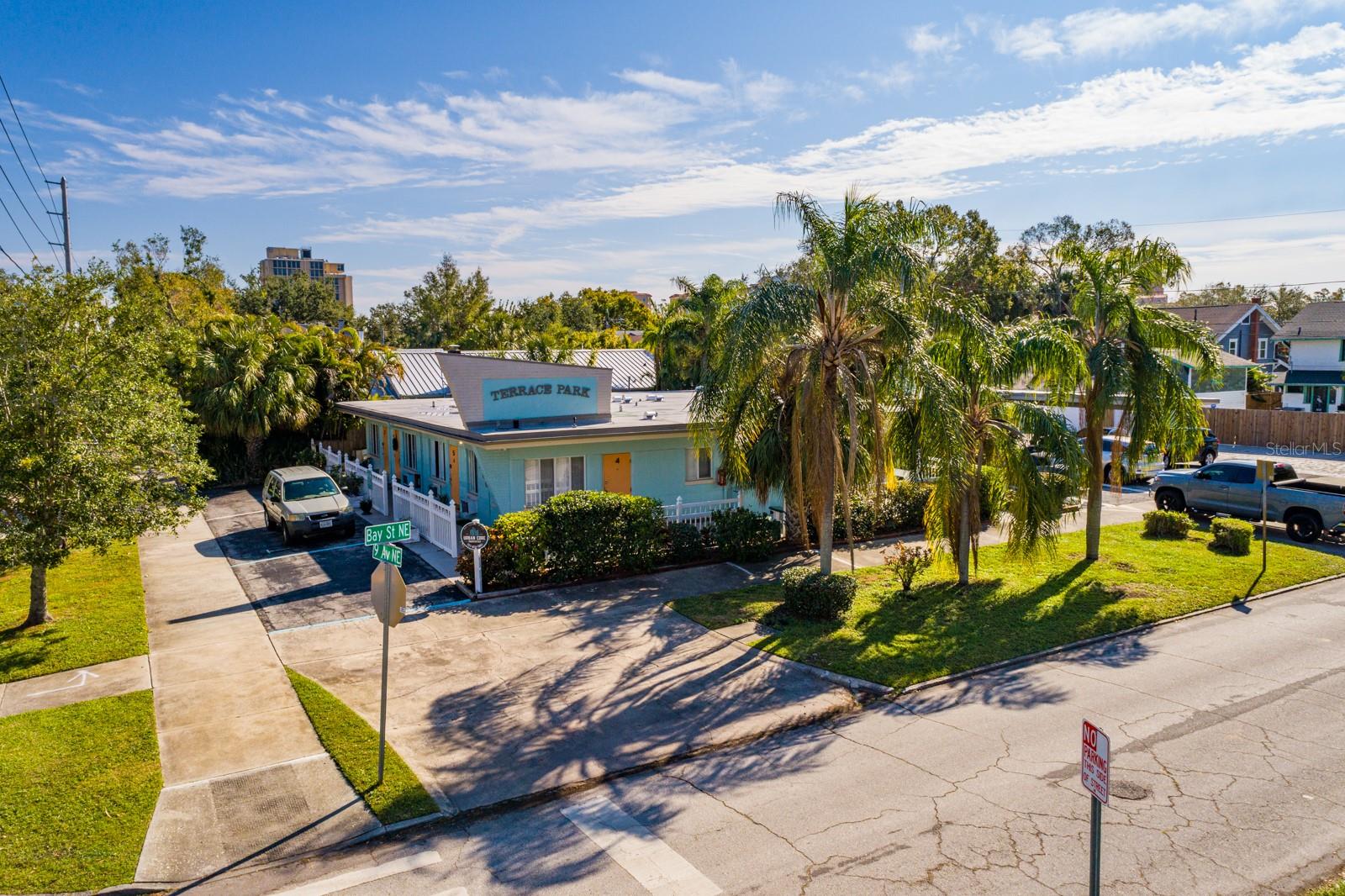 206 9TH AVE NE, ST PETERSBURG, FL, 33701