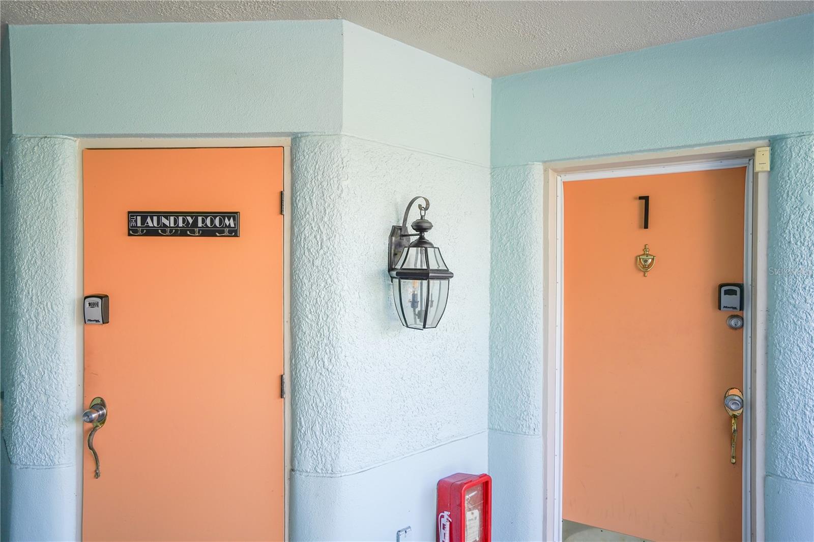 206 9TH AVE NE, ST PETERSBURG, FL, 33701