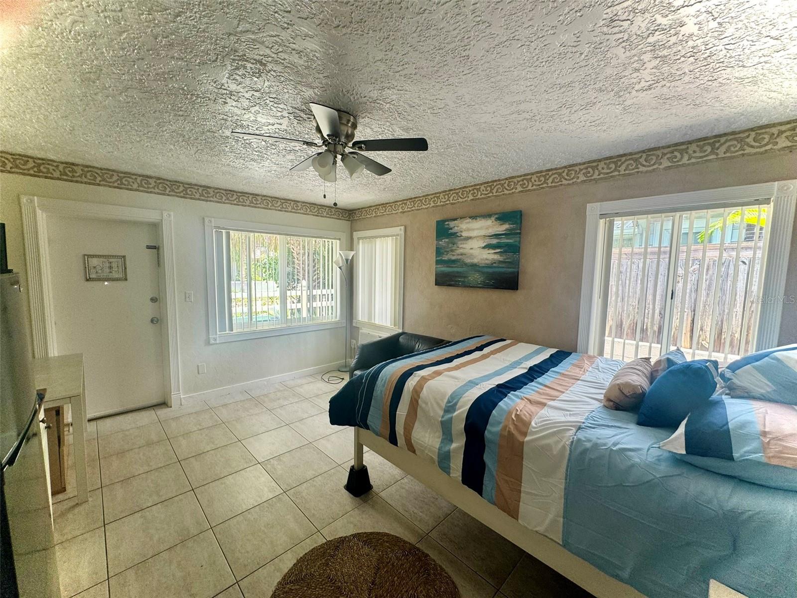 206 9TH AVE NE, ST PETERSBURG, FL, 33701