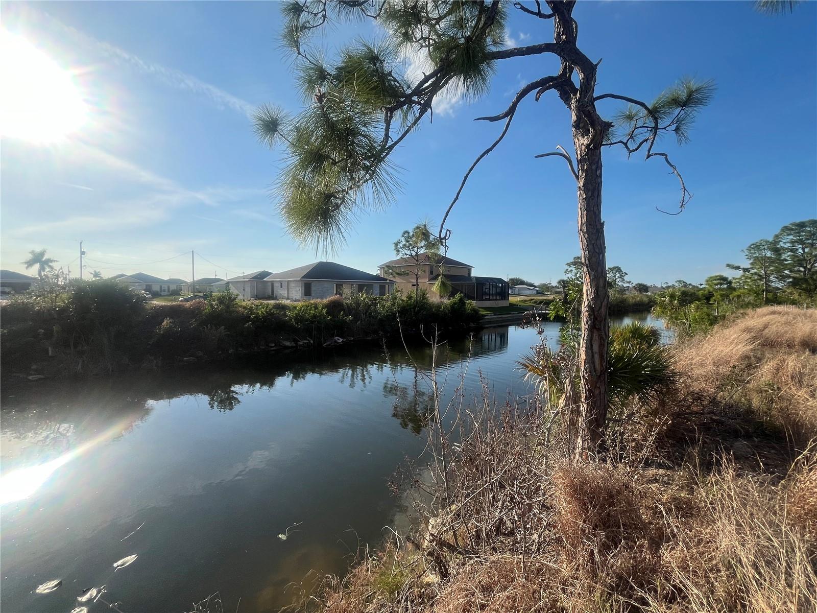 4222 NE 17TH AVE, CAPE CORAL, FL, 33909