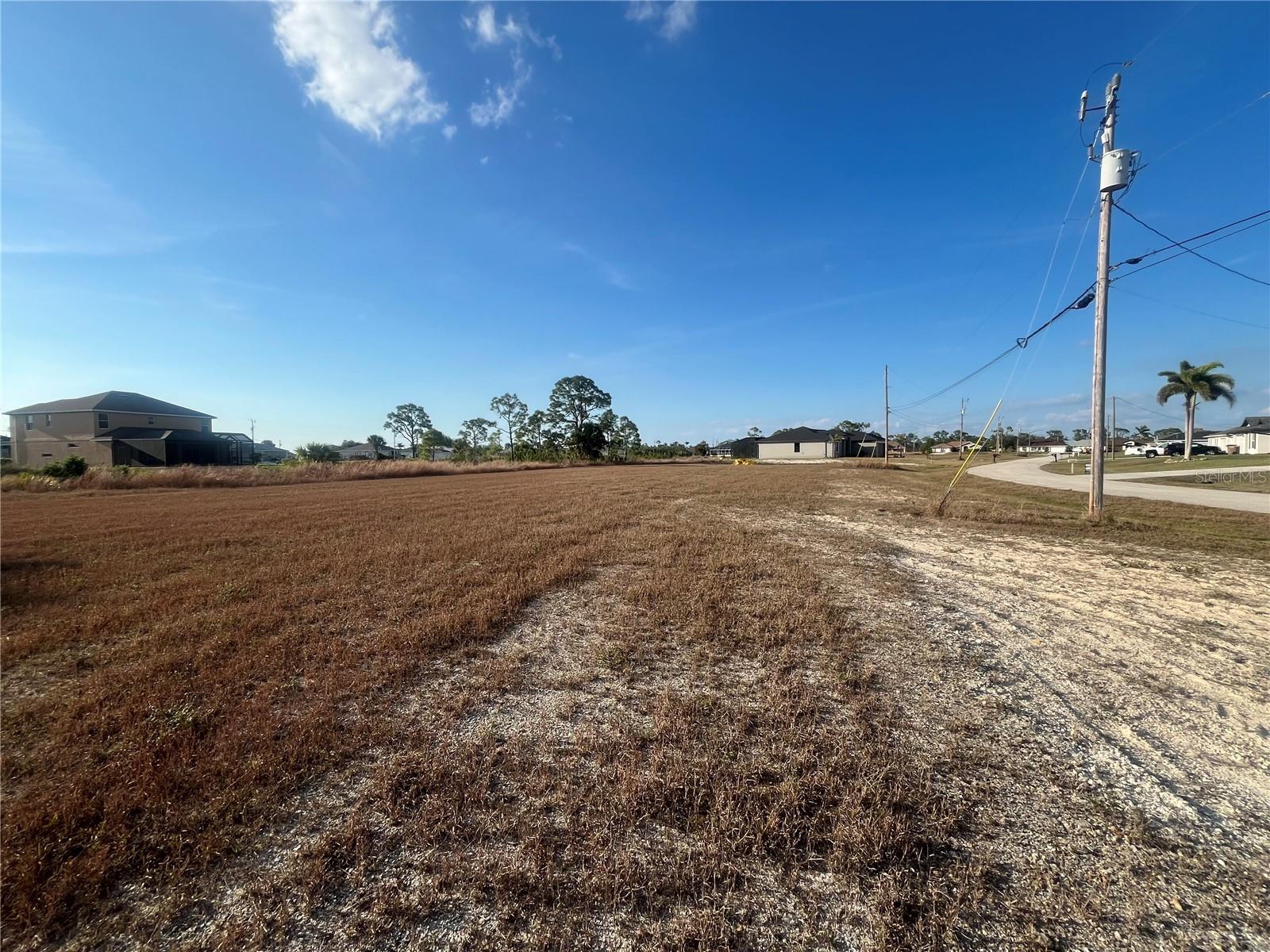 4222 NE 17TH AVE, CAPE CORAL, FL, 33909