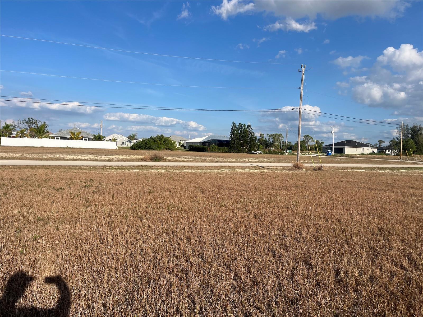 4222 NE 17TH AVE, CAPE CORAL, FL, 33909