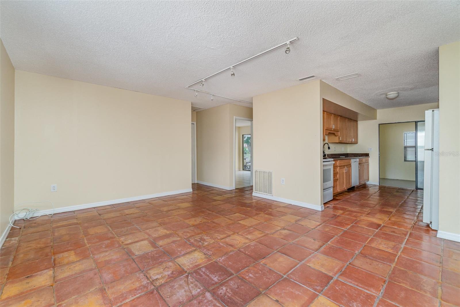 4651 SUMMERWIND DR #26, SARASOTA, FL, 34234