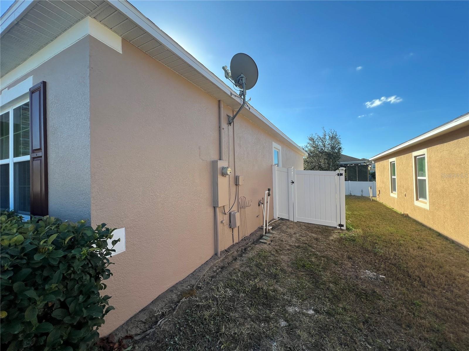 1038 SUFFRAGETTE CIR, HAINES CITY, FL, 33844