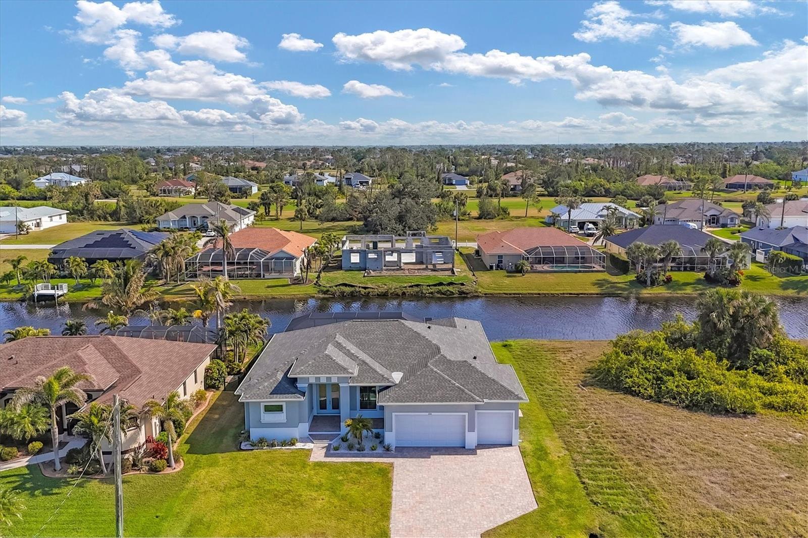216 W PINE VALLEY LN, ROTONDA WEST, FL, 33947