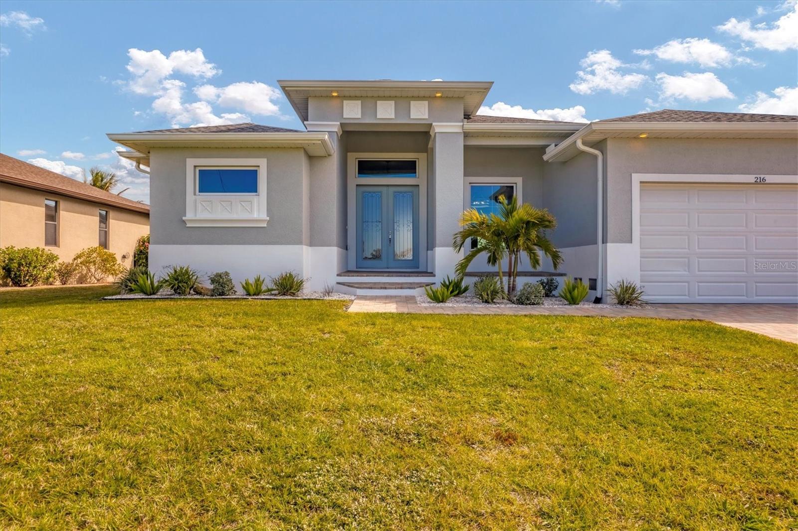 216 W PINE VALLEY LN, ROTONDA WEST, FL, 33947