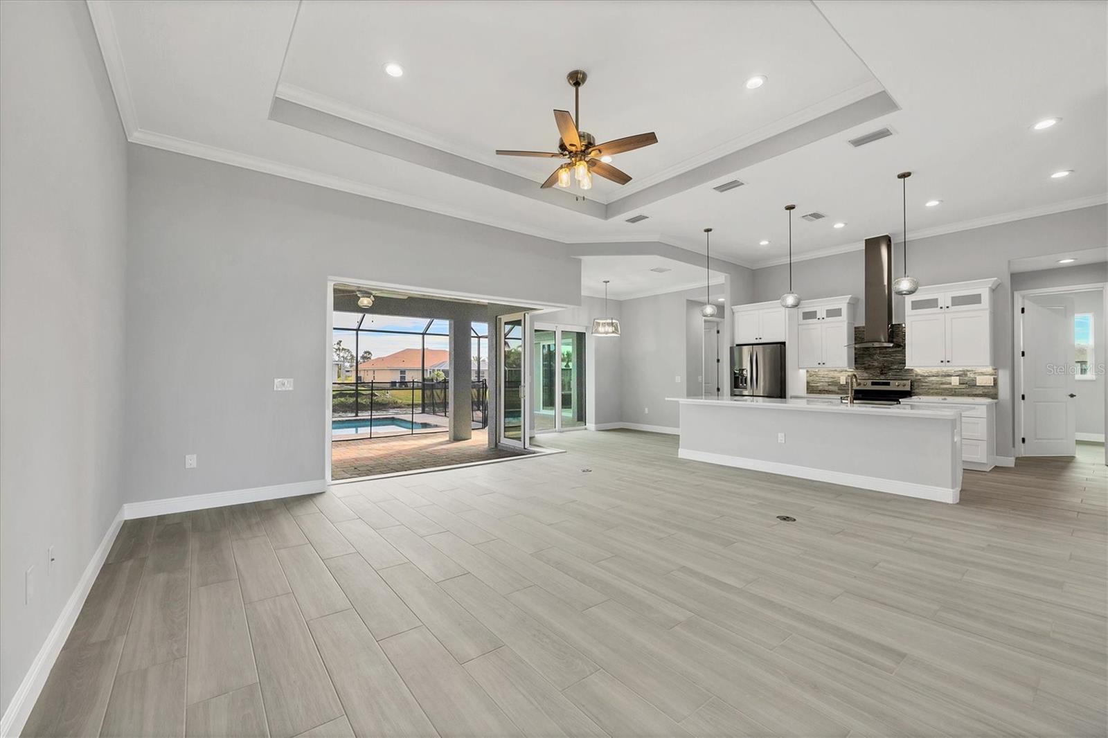 216 W PINE VALLEY LN, ROTONDA WEST, FL, 33947